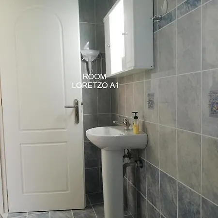 Palmos * Komílion